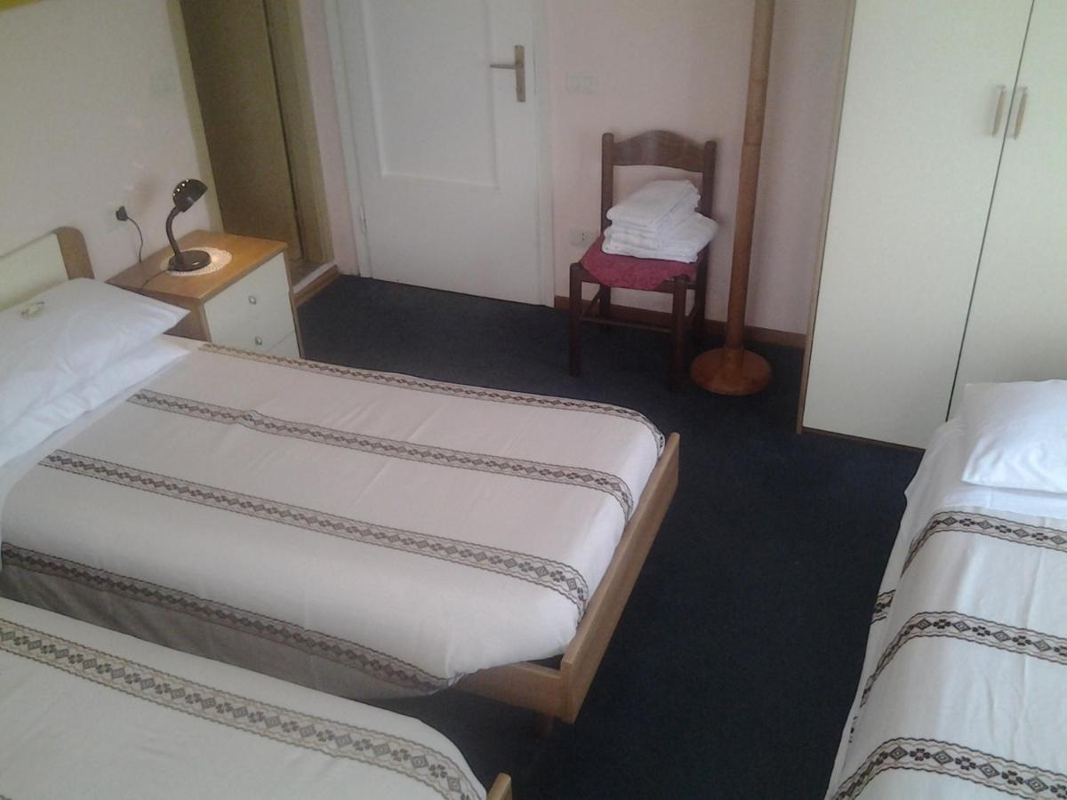 Hotel Poggio D'Oro Рива-ді-Сольто Номер фото